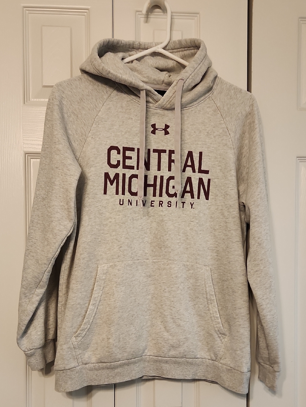 Under Armour Central Michigan University Gray Hoodie Sweatshirt Size S